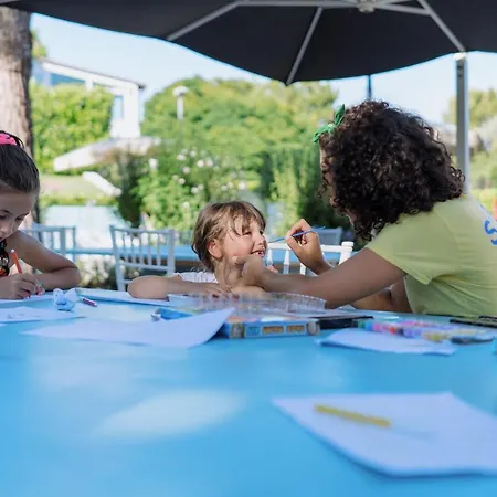 度假居 Villetta Trilocale Con Piscina E Spiaggia Incluse Taunus Vacanze Cod 454